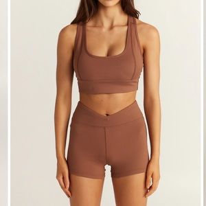 Tammy Hembrow Saski collection v waist shorts cocoa Small